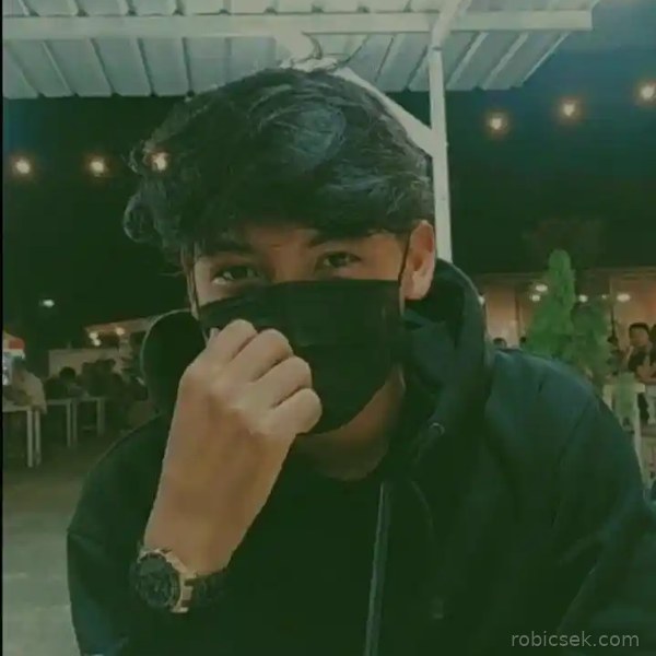 boys mask DP