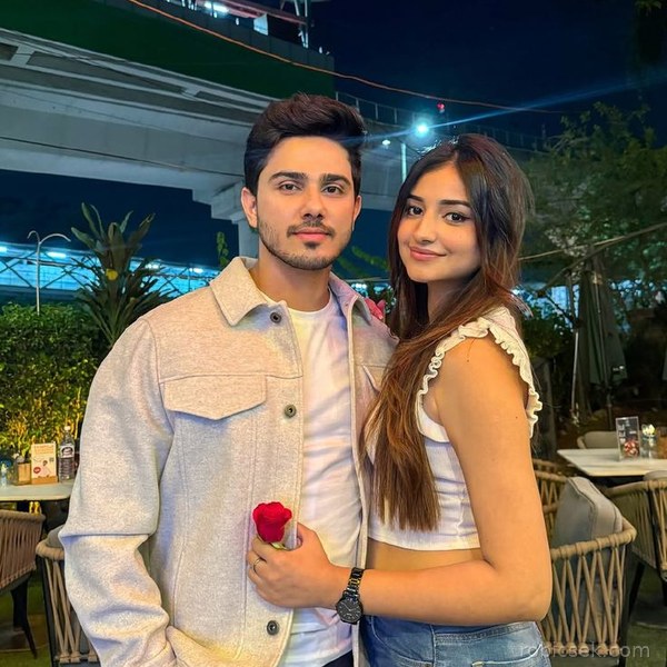 couple dp